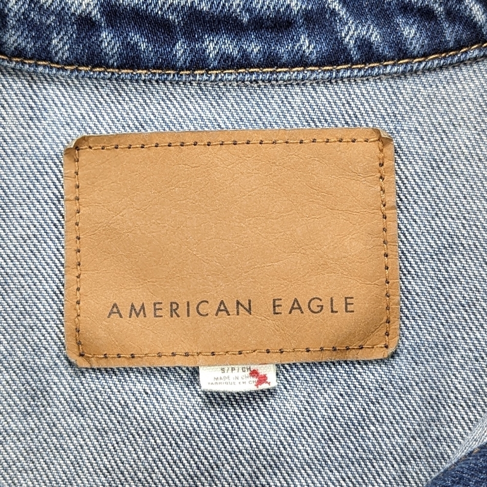𝅺AMERICAN Eagle Women's Jean Jacket 100% Cotton Dark Wash Small - Picture 6 of 7